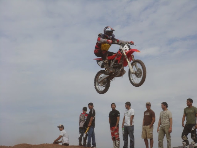  Saut d'enduro 